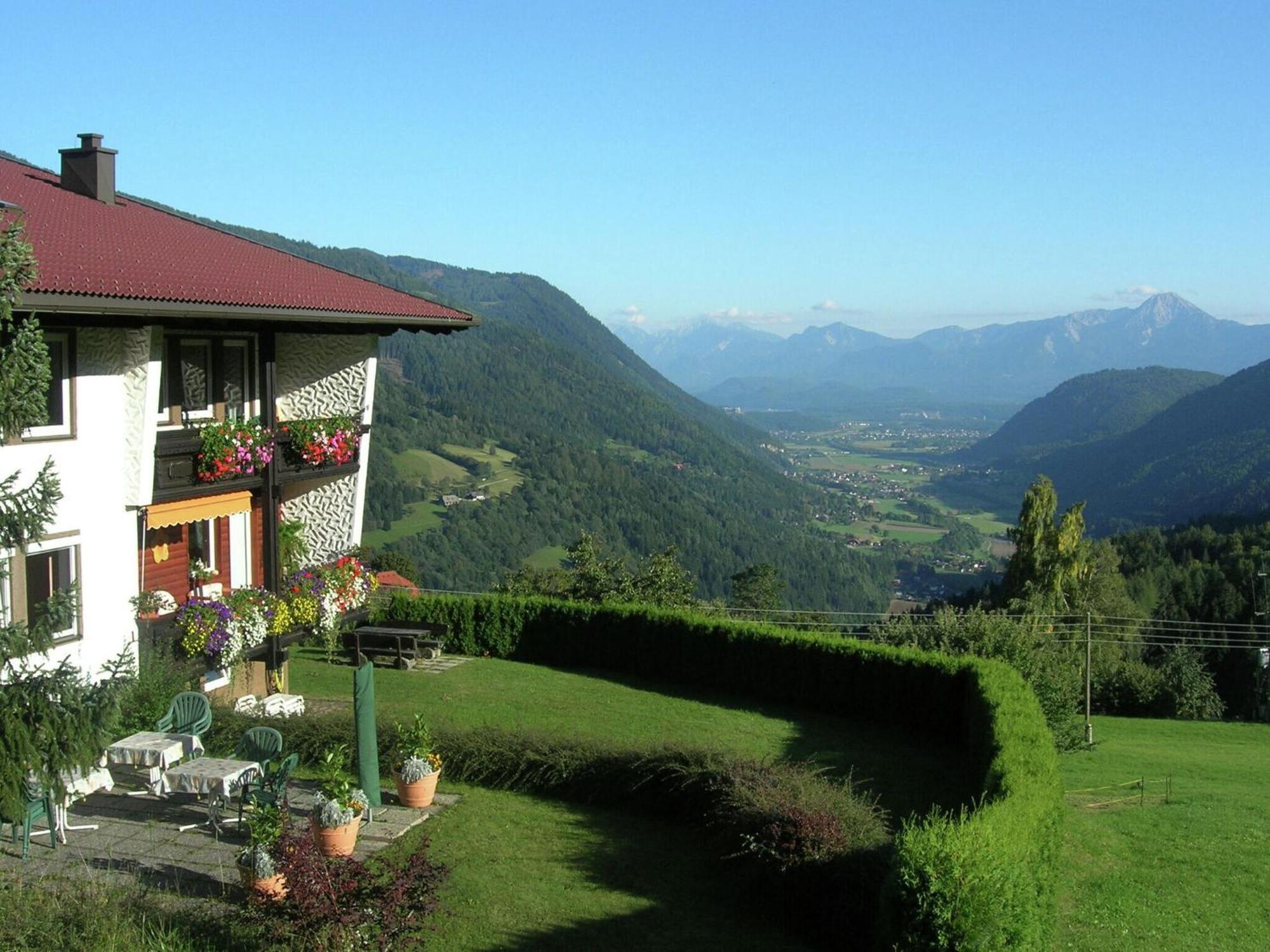 Cozy Apartment In Afritz Am See Near Gerlitzen Ski Area Extérieur photo