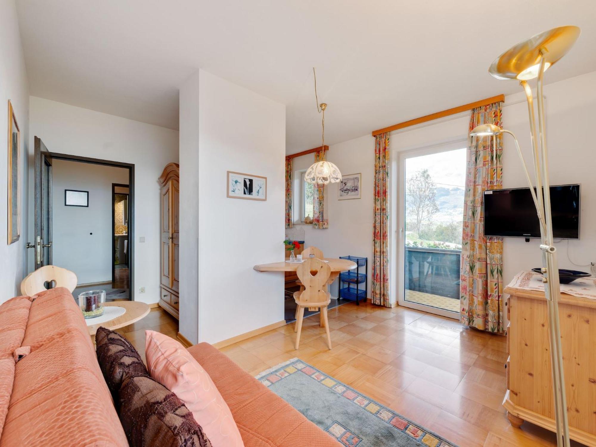 Cozy Apartment In Afritz Am See Near Gerlitzen Ski Area Extérieur photo