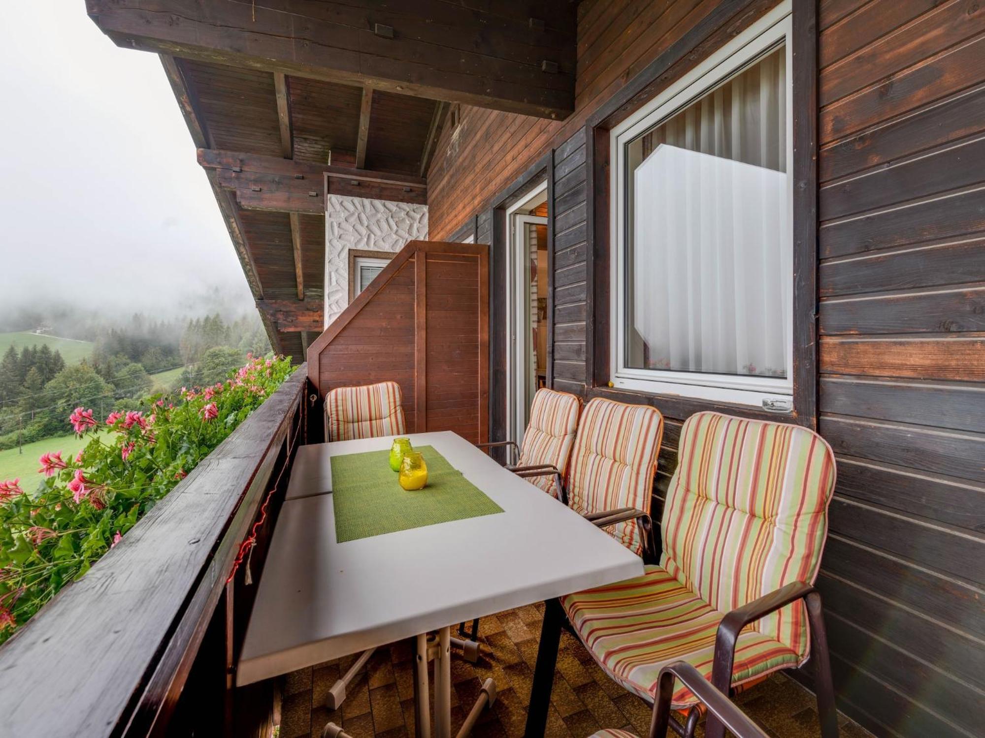 Cozy Apartment In Afritz Am See Near Gerlitzen Ski Area Extérieur photo