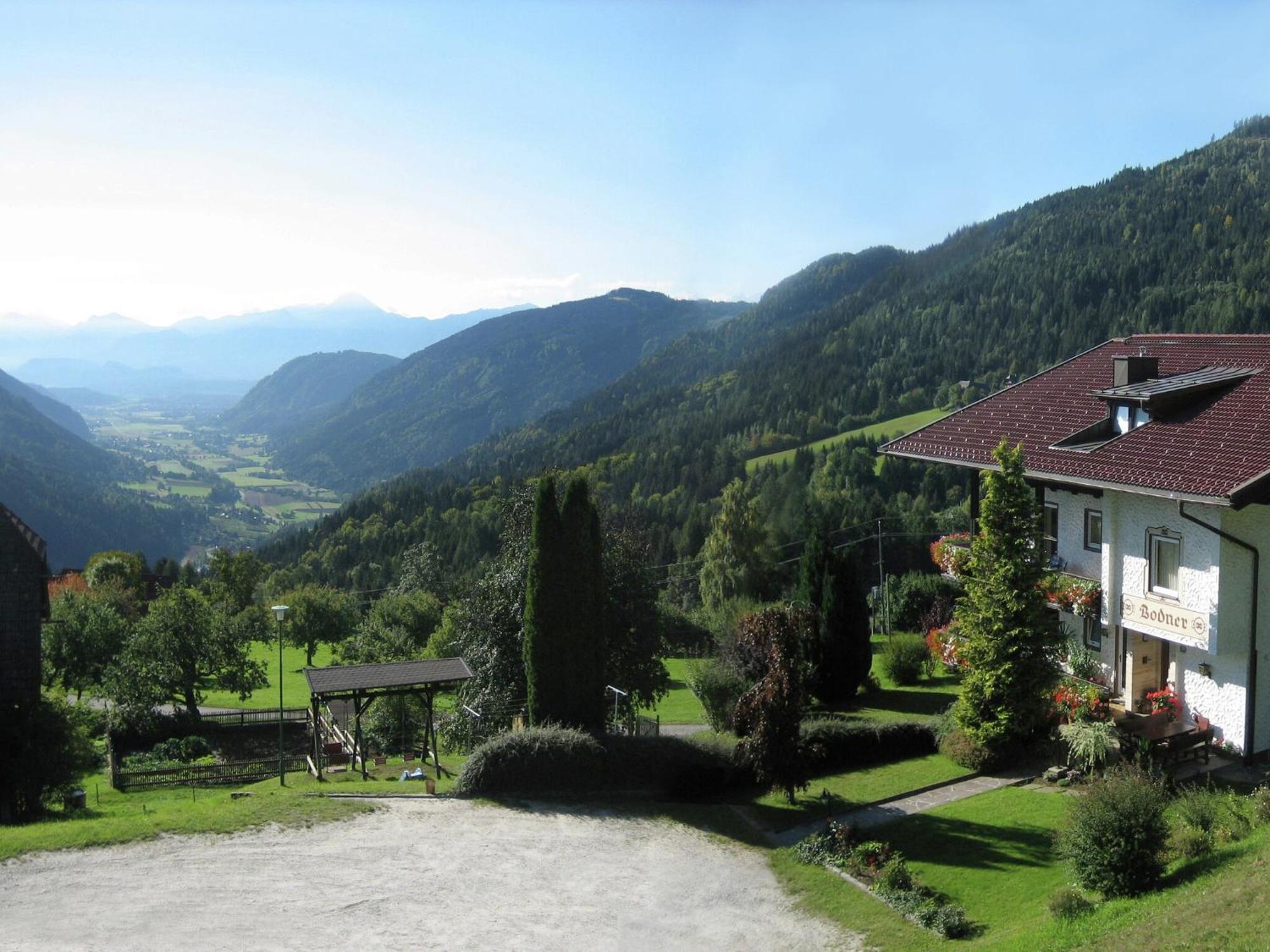 Cozy Apartment In Afritz Am See Near Gerlitzen Ski Area Extérieur photo